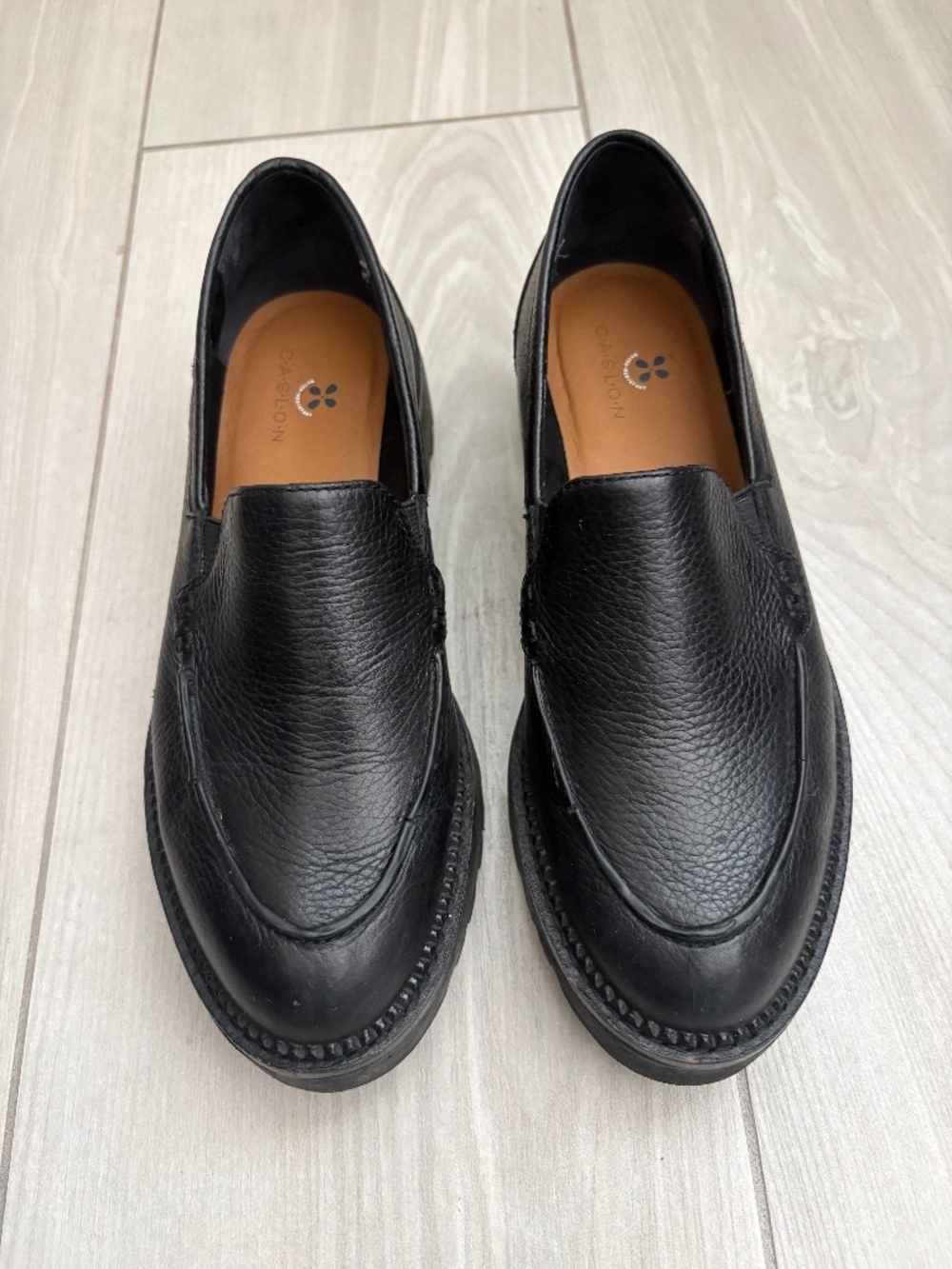 Caslon CN Millany Lea Black Leather Loafers – Size 6.5M